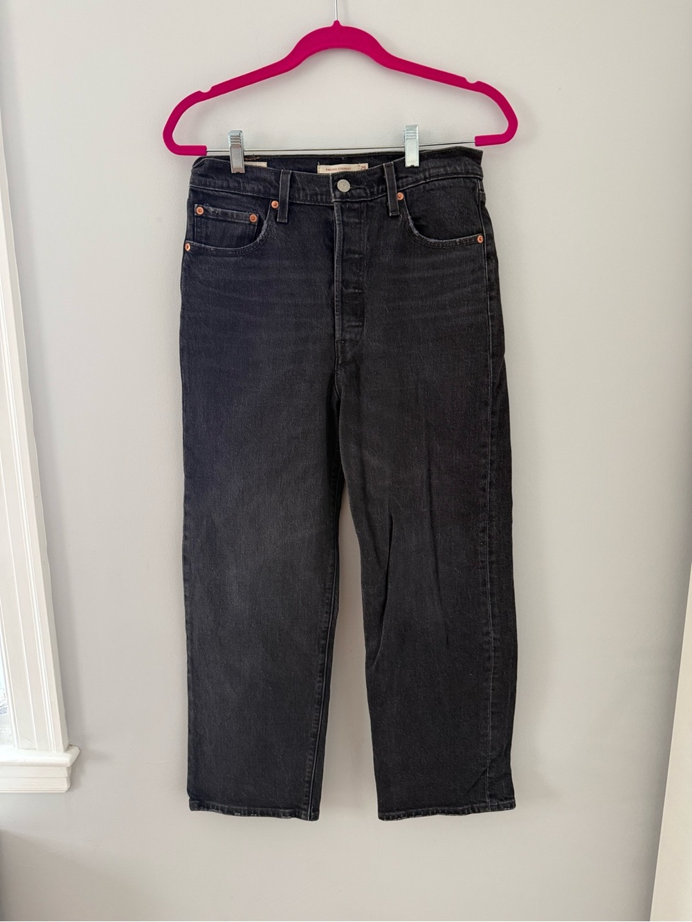 Levi's Ribcage Black Straight-Leg Jeans